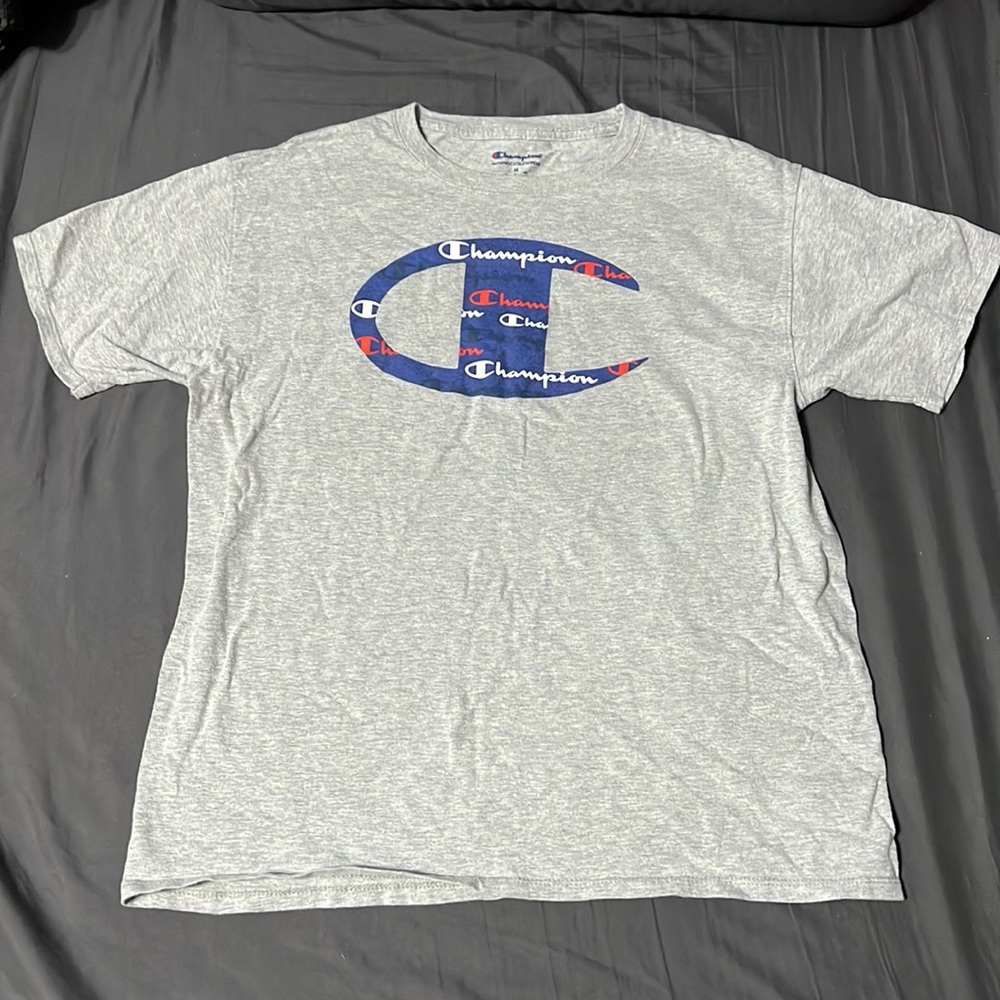 Champion Gray T-shirt. Size Medium.